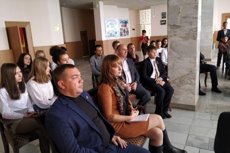 В год 100-летия Ленинского комсомола, коммунисты и комсомольцы Ставрополья  провели молодежный круглый стол