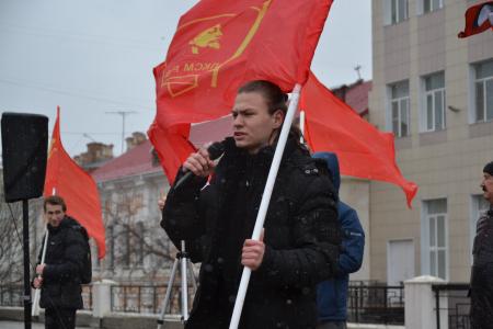 Митинг в защиту социально-экономических прав граждан прошёл в Астрахани