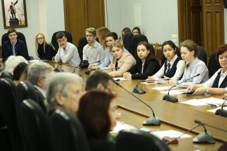 По инициативе КПРФ в Воронежской областной думе прошёл круглый стол в честь 200-летия И.С. Тургенева