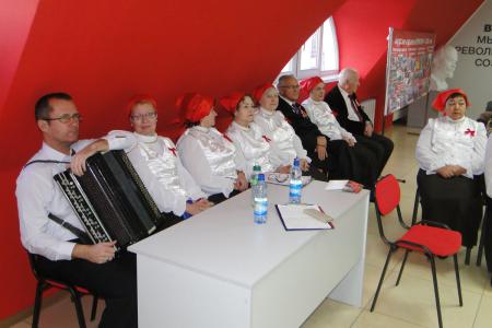 Амурская область. Коммунисты Благовещенска отметили День рождения СССР