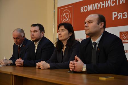 Заведующий Отделом ЦК КПРФ по молодёжной политике Ярослав Листов провёл в Рязани лекцию на тему «Фальсификация истории»