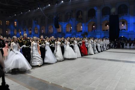 От имени КПРФ участников Международного Кремлевского кадетского бала приветствовал Д.Г. Новиков