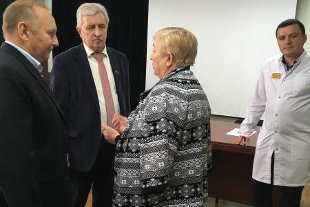 Краснодарский край. Коммунист-депутат Госдумы Н.И. Осадчий побывал в Красноармейском районе