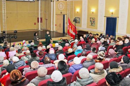 Волгоградская область. Депутаты-коммунисты встретились с избирателями города Волжского 