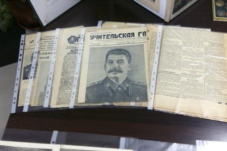 Коммунисты Якутии провели митинг в честь дня рождения И.В. Сталина