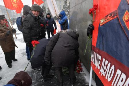 Новосибирские коммунисты почтили память Иосифа Сталина