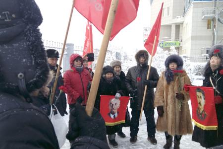 Коммунисты Якутии провели митинг в честь дня рождения И.В. Сталина