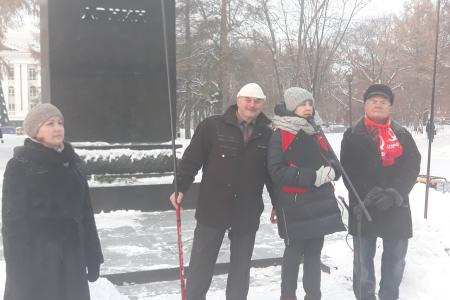 Пермские коммунисты провели митинг «Остановим разрушительную политику власти, ввергающую народ в нищету, а страну в глубокий кризис!»