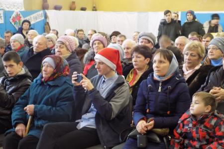 Воронежская область. Депутат Госдумы Сергей Гаврилов поздравил с днем села каменноверховцев