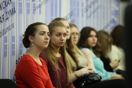 По инициативе КПРФ в Воронежской областной думе прошёл круглый стол в честь 200-летия И.С. Тургенева