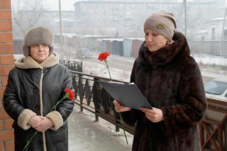 Коммунисты Читы возложили цветы в честь Дня рождения Иосифа Сталина