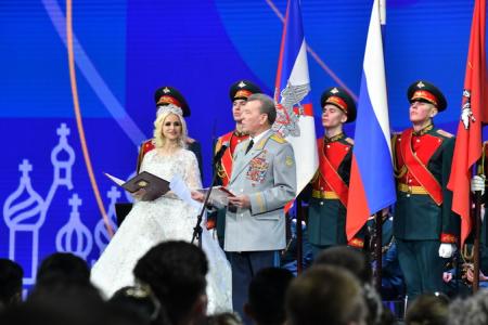 От имени КПРФ участников Международного Кремлевского кадетского бала приветствовал Д.Г. Новиков