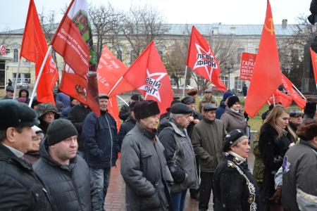 Митинг в защиту социально-экономических прав граждан прошёл в Астрахани