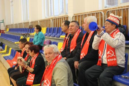Продолжается турнир по мини-футболу между командой «КПРФ-Тюмень» и командами муниципальных образований Тюменской области