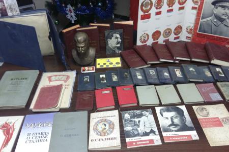Коммунисты Якутии провели митинг в честь дня рождения И.В. Сталина