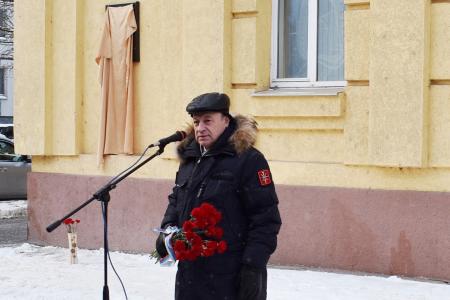 Памятная доска народному губернатору В.А. Стародубцеву открыта в Туле