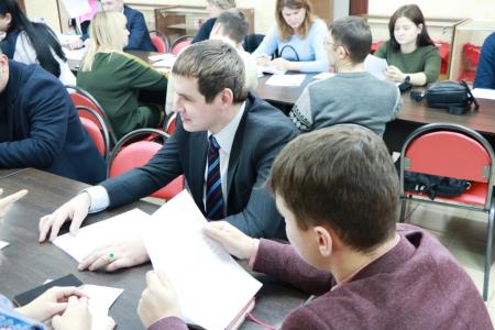В Саратове прошел семинар-совещание депутатов-коммунистов и их помощников