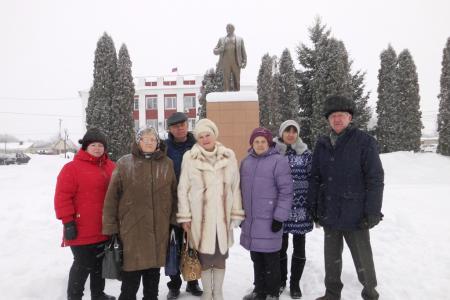 Коммунисты Тамбовской области почтили память вождя мирового пролетариата