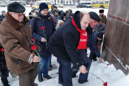 Рязанские коммунисты почтили память вождя русской революции