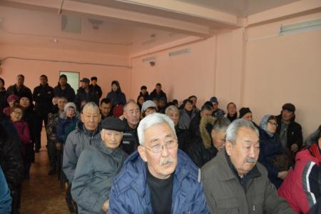 Первый секретарь Калмыцкого республиканского отделения КПРФ Николай Нуров принял участие в сходе граждан против «мусорной реформы»