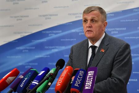 «Курилы, госкорпорации, Украина, Переяславская рада». Н.В. Коломейцев выступил в Госдуме