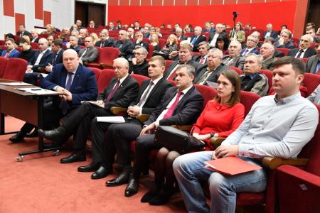 25 января в Подмосковье открылся семинар-совещание первых секретарей региональных отделений КПРФ