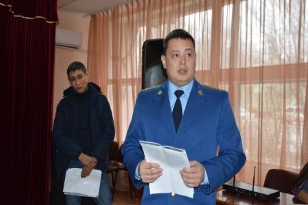 Первый секретарь Калмыцкого республиканского отделения КПРФ Николай Нуров принял участие в сходе граждан против «мусорной реформы»