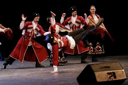 Видеорепортаж из Ростова-на-Дону с международного фестиваля единения братских народов России и Украины