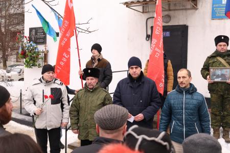 В Луганске почтили память первого главы ЛНР Валерия Болотова 