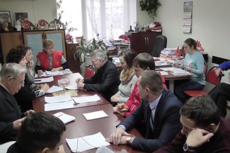 Саратовская область. На заседании бюро обкома КПРФ обсудили вопросы активизации партийно-политической работы