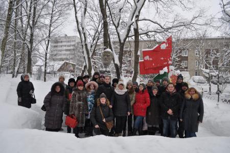 Ленинградские комсомольцы провели серию мероприятий, посвящённых 75-й годовщине снятия блокады