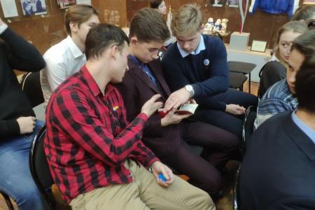 Комсомольский актив встретился с молодежью города по случаю 100-летия образования комсомольской организации в Белгорода