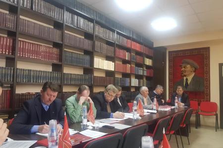В офисе Алтайского крайкома КПРФ открылась Ленинская комната
