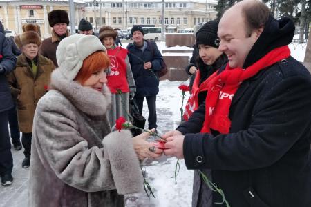 Рязанские коммунисты почтили память вождя русской революции