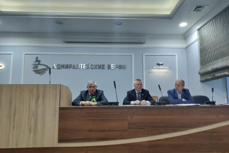 Депутат Сергей Пантелеев встретился с представителями трудового коллектива АО "Адмиралтейские верфи"