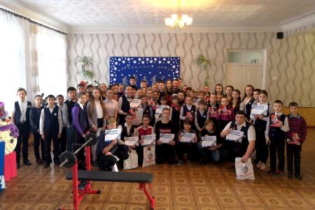 Марьяна Наумова в восемнадцатый раз посетила школы Донбасса