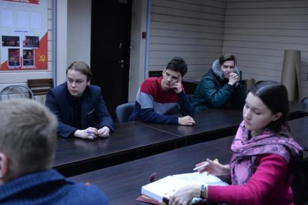 Коммунисты готовят депутатов в молодежный парламент Новосибирской области 