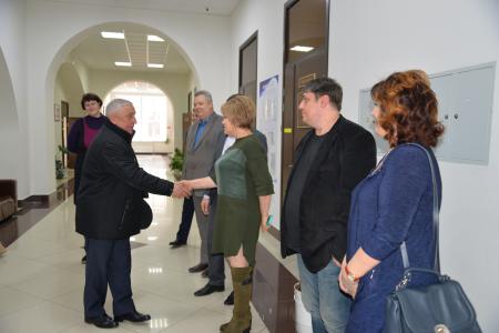 Н.М. Харитонов осуществил  рабочие поездки  в  города  Армавир и Новокубанск, а также посетил школу Гулькевичского района Краснодарского края