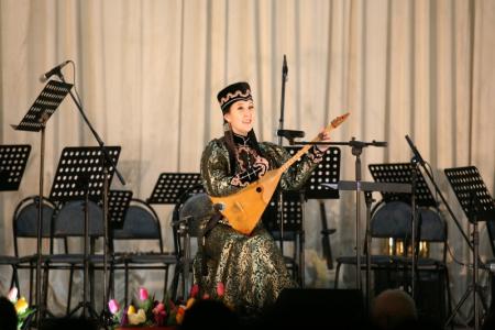 Спонсорская помощь студентам от коммунистов Калмыкии
