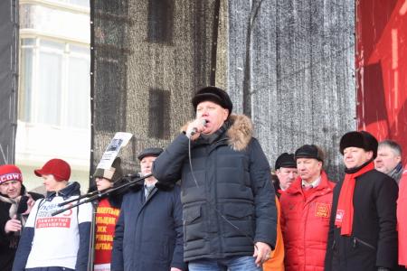 «Армия и народ должны быть едины!» Шествие и митинг в Москве