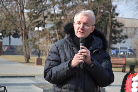 В Астрахани состоялся митинг в честь Дня Советской Армии и Военно-Морского Флота