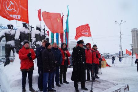 «Нет коммунальному террору!». Митинг нижегородских коммунистов 