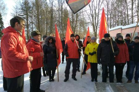 В Ярославской области прошел автопробег в честь 101-й годовщины Красной Армии и Военно-Морского Флота