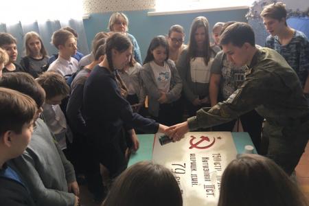 Самарская область. Комсомольцы проводят уроки мужества в школах в рамках проекта «Знамя нашей Победы»