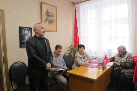 В Тамбове депутаты отчитались перед коммунистами