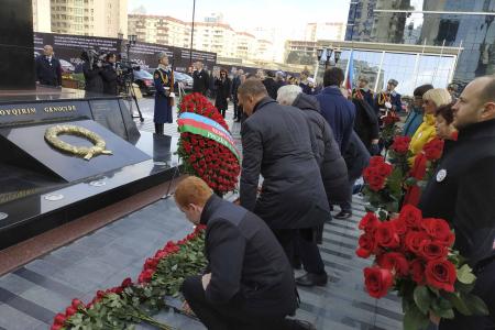 На памятном шествии в Баку депутат Д.А. Парфенов встретился с президентом Алиевым