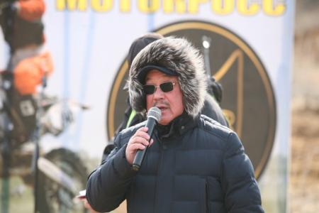 Коммунисты Калмыкии провели мотокросс, посвященный 101-й годовщине Советской Армии и Военно-Морского Флота
