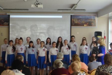 Приморский край. Пионеры организовали для ветеранов праздничный концерт