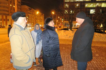 Жители Тамбова вышли на улицу, чтобы защитить городской сквер от застройки