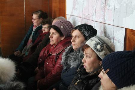Лидер псковских коммунистов П.В. Алексеенко встретился с трудовым коллективом колхоза "Заря"